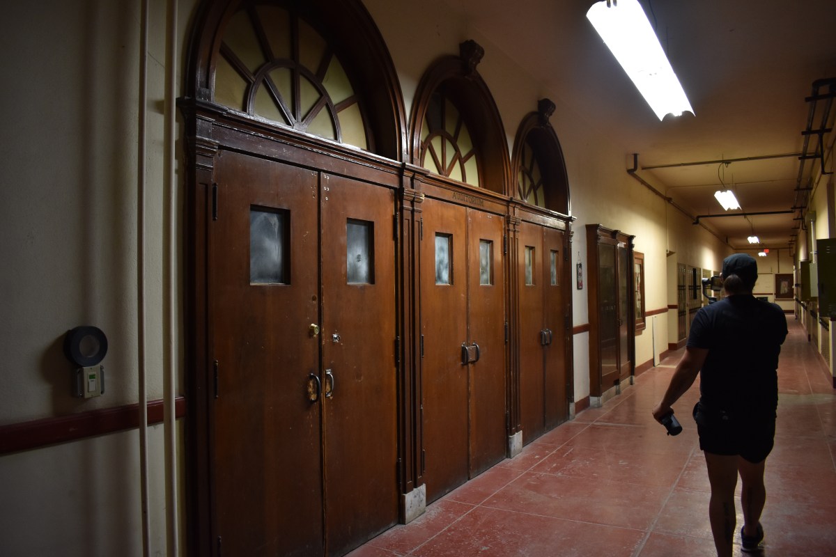 Cryptids, Entities, EVP, Folklore, Ghosts, Haunted, Haunted locations, hunting, Mediums Ghost, Mysteries Supernatural Investigations Paranormal, Occult, Poltergeist, Psychic, s Urban legends, Séance, Spirits, Unexplained