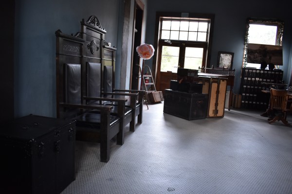 Cryptids, Entities, EVP, Folklore, Ghosts, Haunted, Haunted locations, hunting, Mediums Ghost, Mysteries Supernatural Investigations Paranormal, Occult, Poltergeist, Psychic, s Urban legends, Séance, Spirits, Unexplained