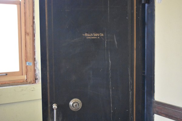 Cryptids, Entities, EVP, Folklore, Ghosts, Haunted, Haunted locations, hunting, Mediums Ghost, Mysteries Supernatural Investigations Paranormal, Occult, Poltergeist, Psychic, s Urban legends, Séance, Spirits, Unexplained