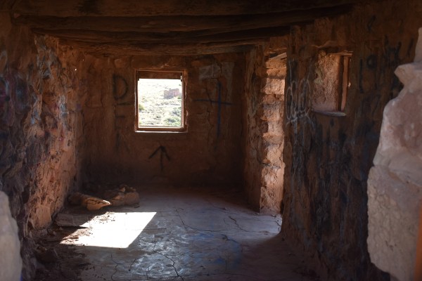 Cryptids, Entities, EVP, Folklore, Ghosts, Haunted, Haunted locations, hunting, Mediums Ghost, Mysteries Supernatural Investigations Paranormal, Occult, Poltergeist, Psychic, s Urban legends, Séance, Spirits, Unexplained