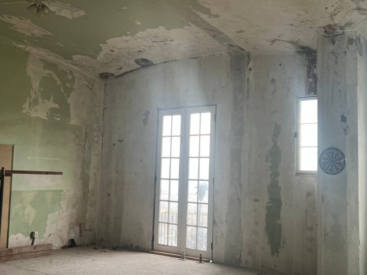 Cryptids, Entities, EVP, Folklore, Ghosts, Haunted, Haunted locations, hunting, Mediums Ghost, Mysteries Supernatural Investigations Paranormal, Occult, Poltergeist, Psychic, s Urban legends, Séance, Spirits, Unexplained