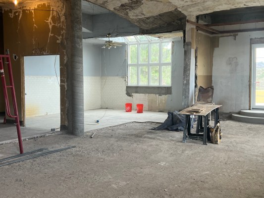 Cryptids, Entities, EVP, Folklore, Ghosts, Haunted, Haunted locations, hunting, Mediums Ghost, Mysteries Supernatural Investigations Paranormal, Occult, Poltergeist, Psychic, s Urban legends, Séance, Spirits, Unexplained