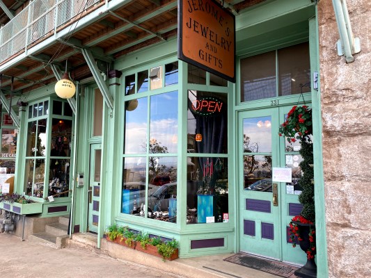 Cryptids, Entities, EVP, Folklore, Ghosts, Haunted, Haunted locations, hunting, Mediums Ghost, Mysteries Supernatural Investigations Paranormal, Occult, Poltergeist, Psychic, s Urban legends, Séance, Spirits, Unexplained