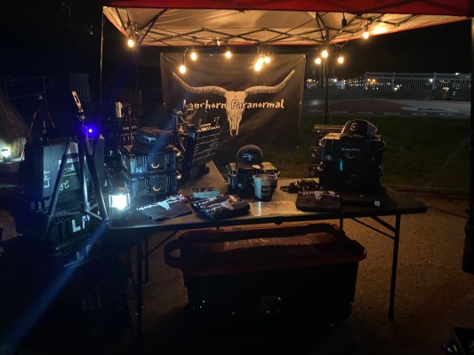 Cryptids, Entities, EVP, Folklore, Ghosts, Haunted, Haunted locations, hunting, Mediums Ghost, Mysteries Supernatural Investigations Paranormal, Occult, Poltergeist, Psychic, s Urban legends, Séance, Spirits, Unexplained